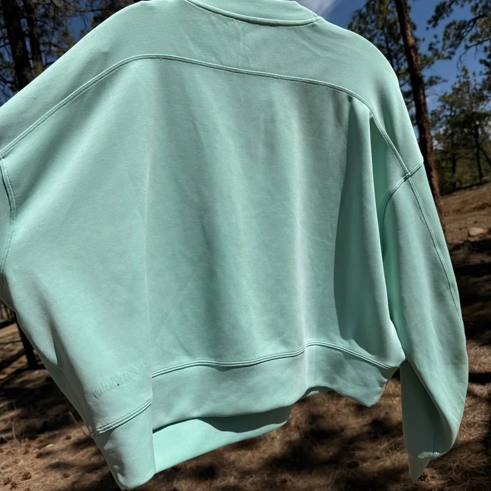 Lululemon Perfectly Oversized Softstreme Crew Size 10 Mint Green